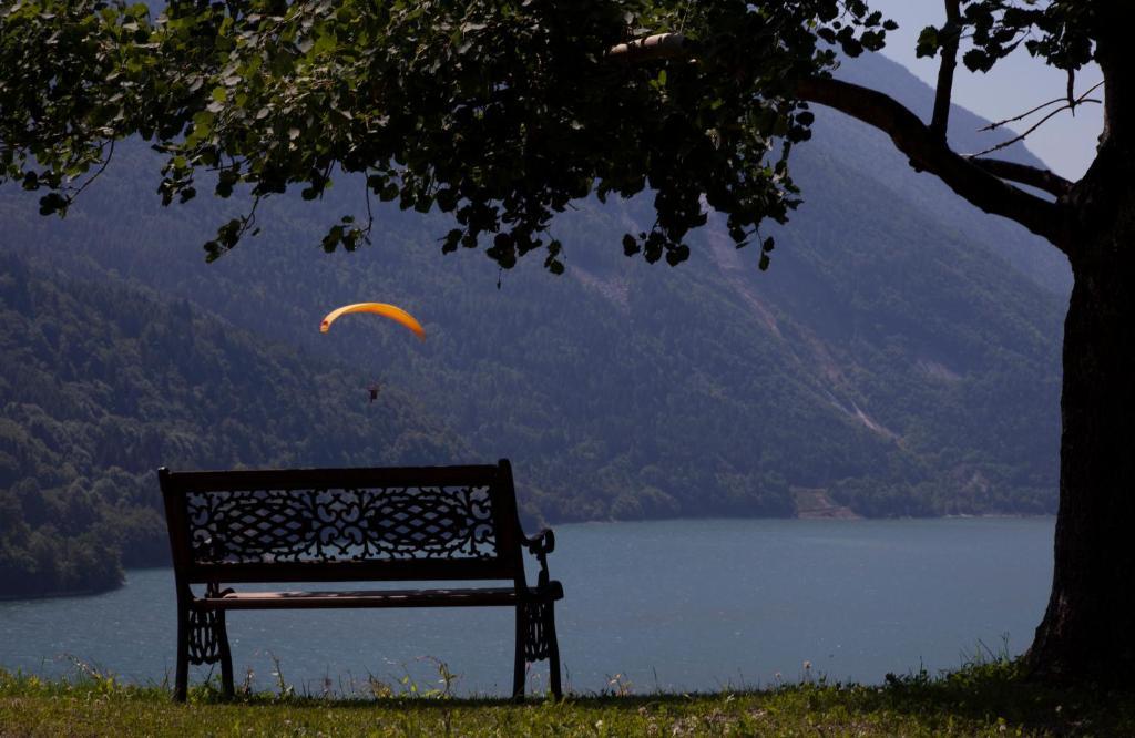 Hotel Miralago Wellness - Adults Only Molveno Eksteriør bilde