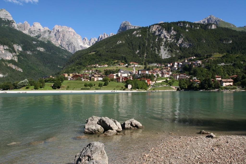Hotel Miralago Wellness - Adults Only Molveno Eksteriør bilde